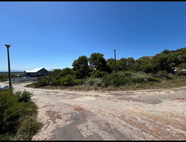 816M² VACANT LAND FOR SALE IN PARADISE BEACH